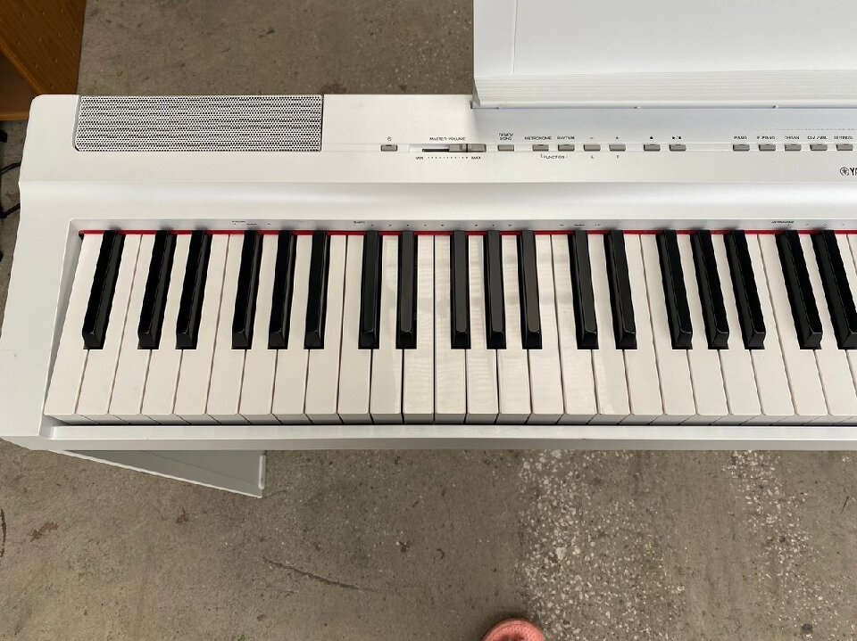 ・電子ピアノ88鍵盤