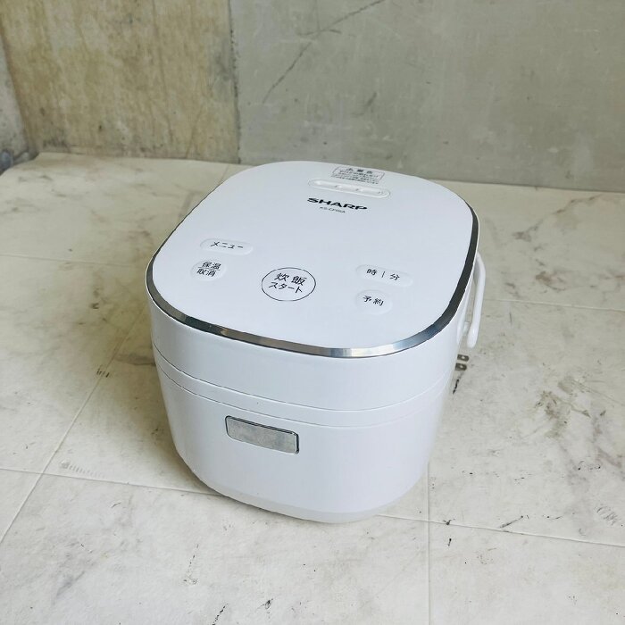 東京都大田区A様邸にて出張買取と、一部商品の無料回収を実施させて頂きました。