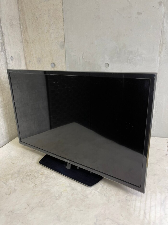 液晶テレビ