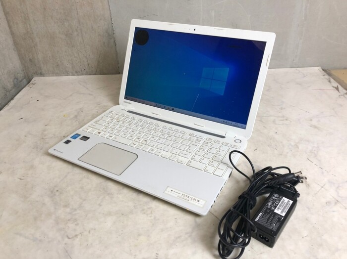東京都港区にお住まいのI様より不用品（ノートPC）の出張買取のご依頼を頂きました。