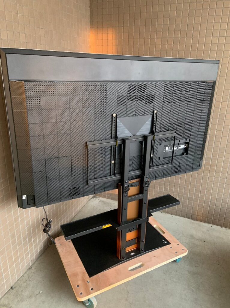 液晶テレビ