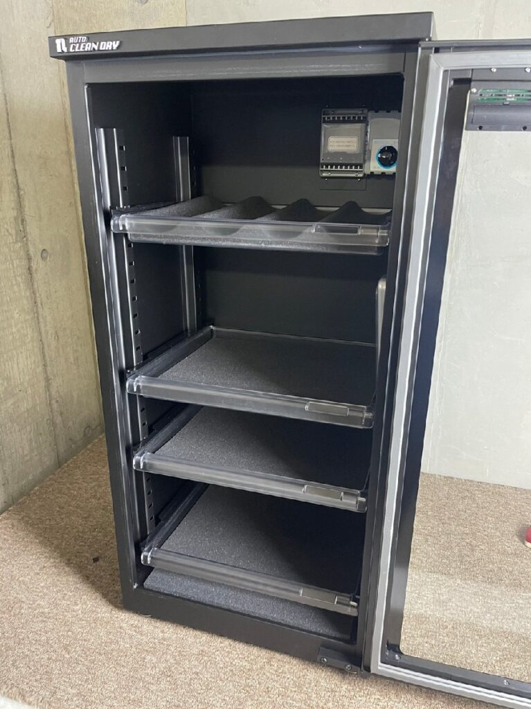 全自動防湿保管庫 デシケーター