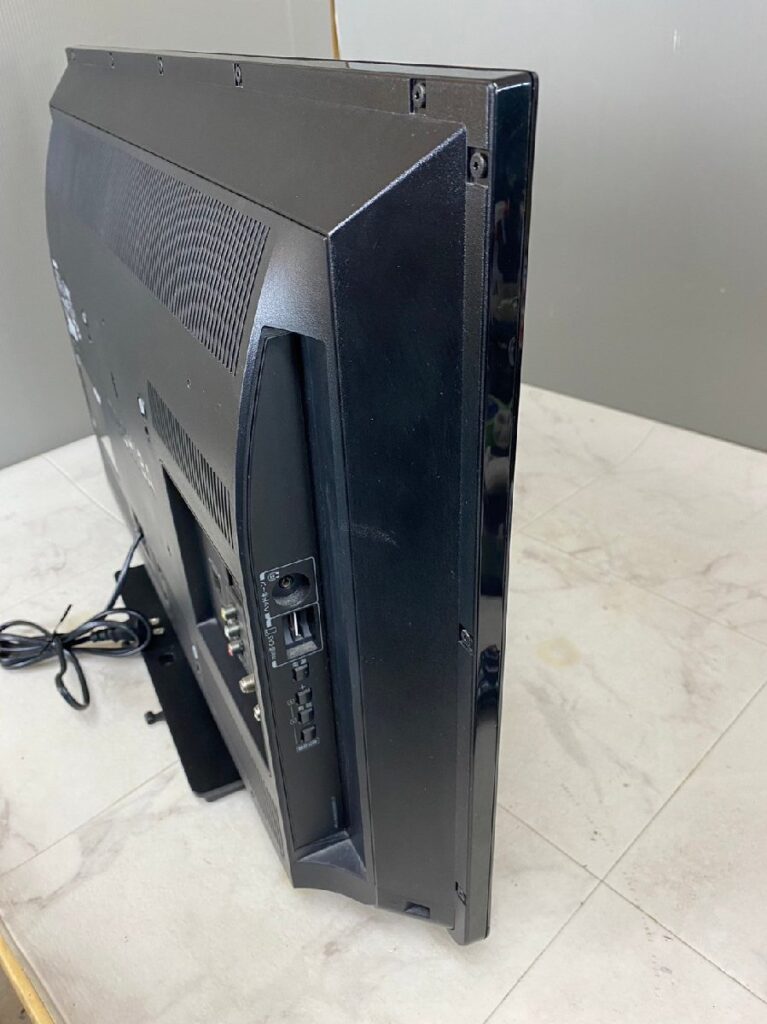 液晶テレビ