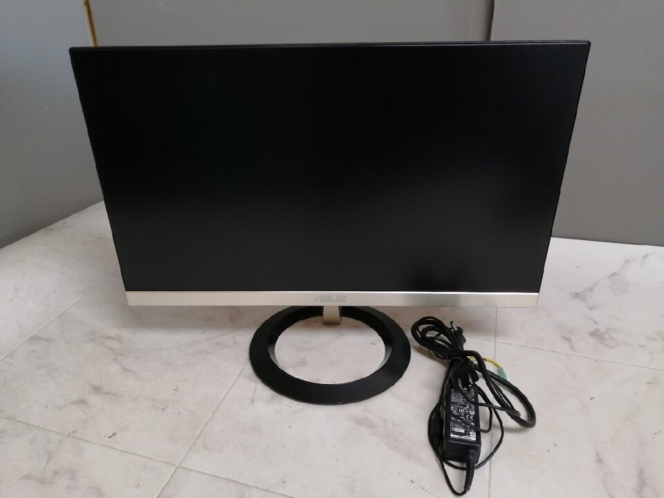 液晶モニター