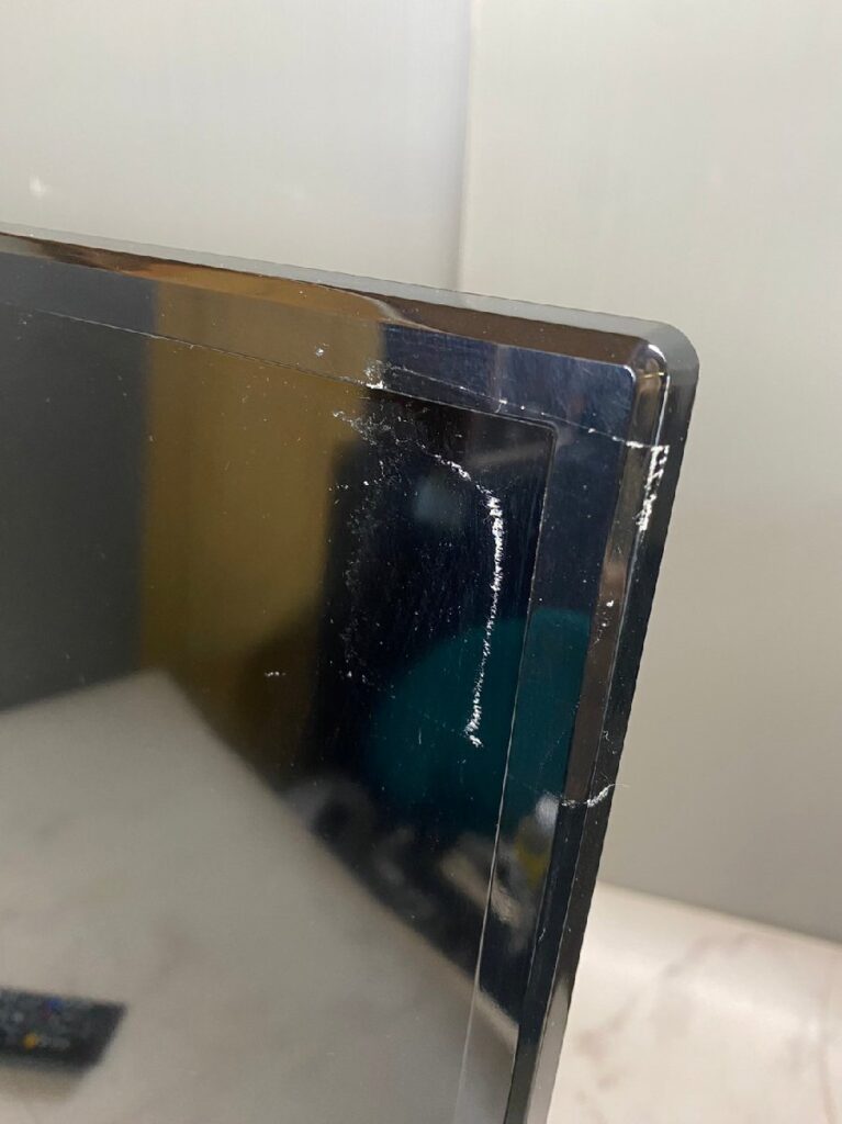 液晶テレビ