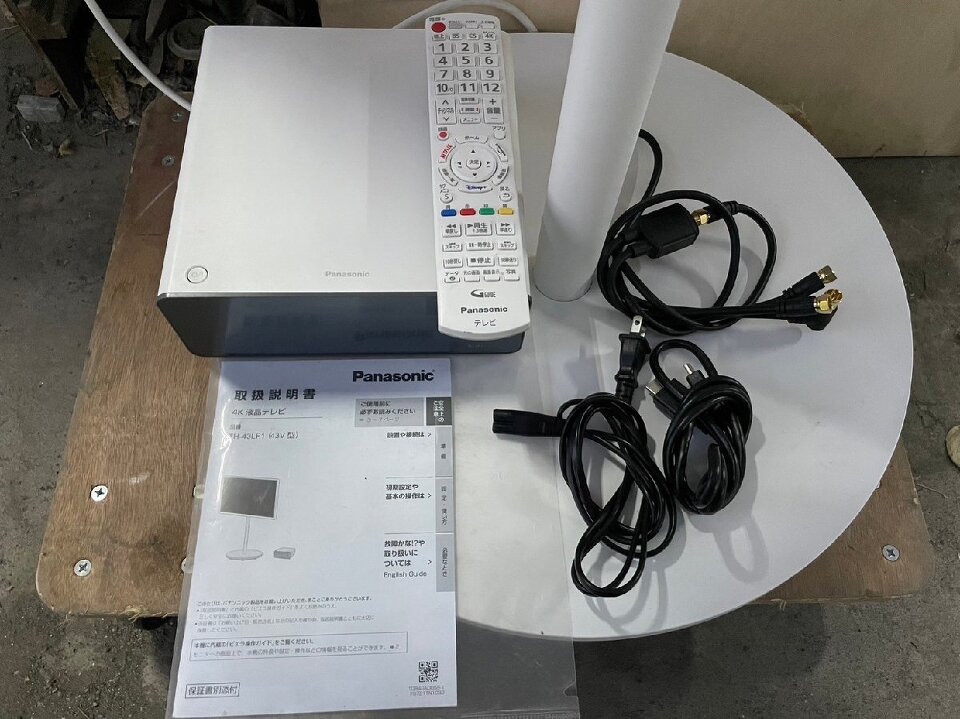 液晶テレビ