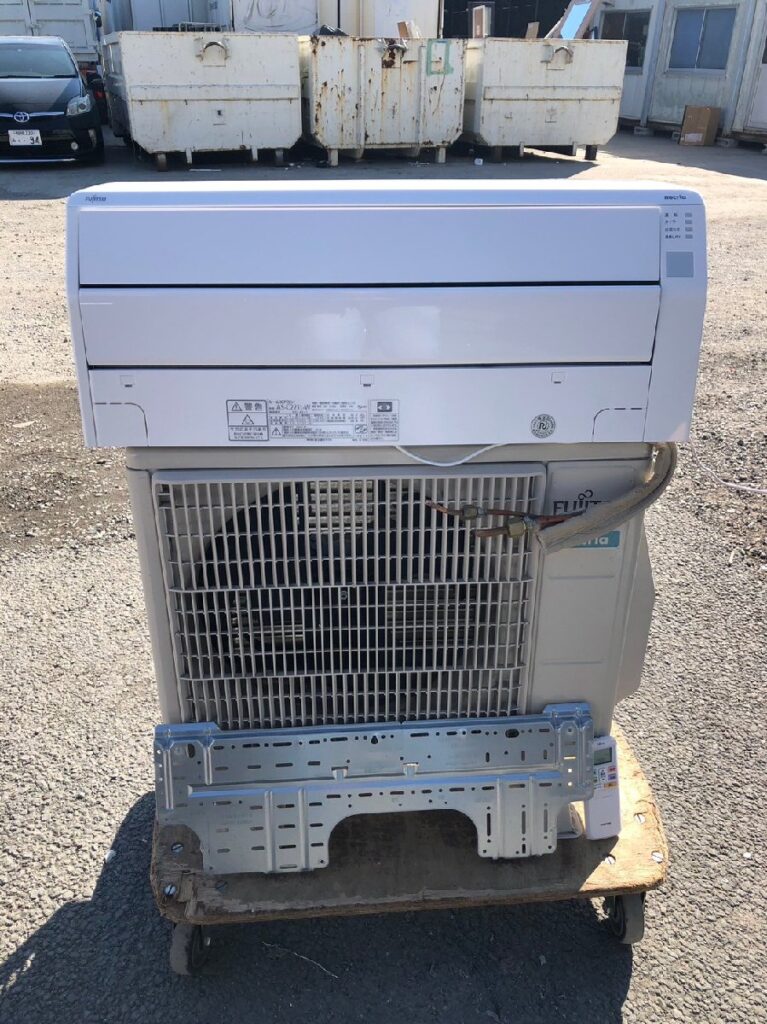 東京都豊島区U様宅にてルームエアコンほか家具家電の不用品買取を実施いたしました。