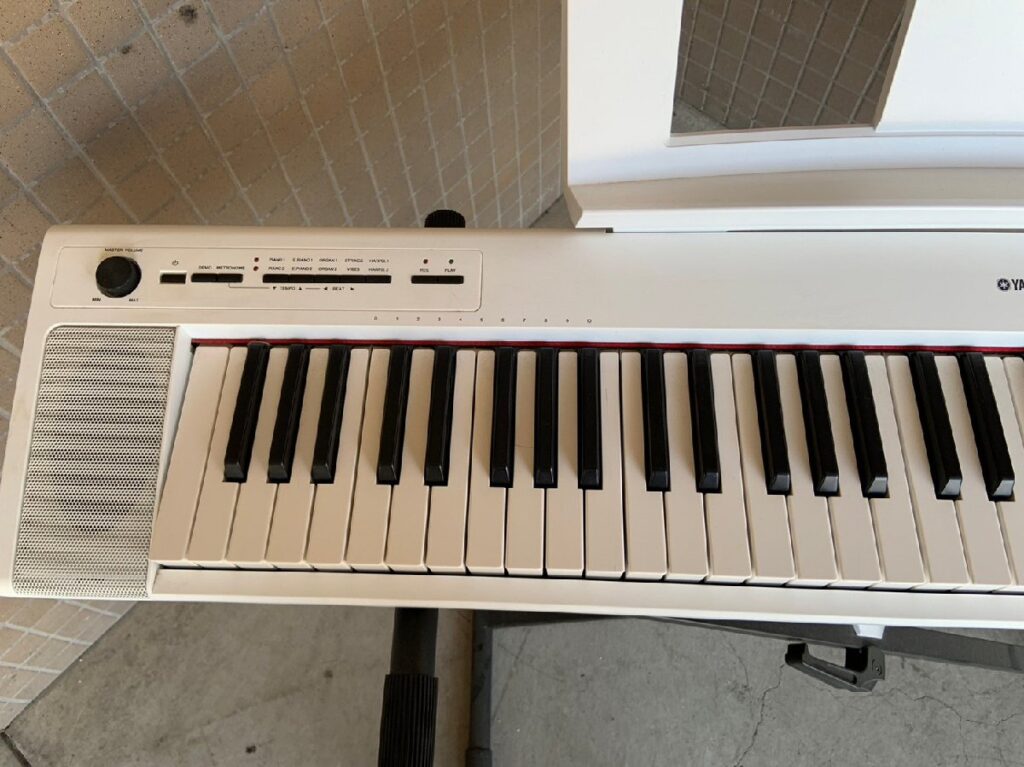 電子キーボード