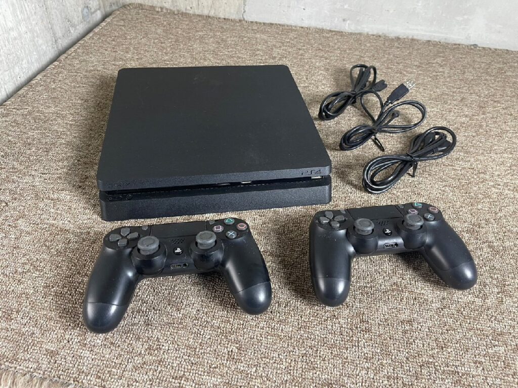 東京都渋谷区でプレイステーション4などの不用品出張買取を行わせていただきました。