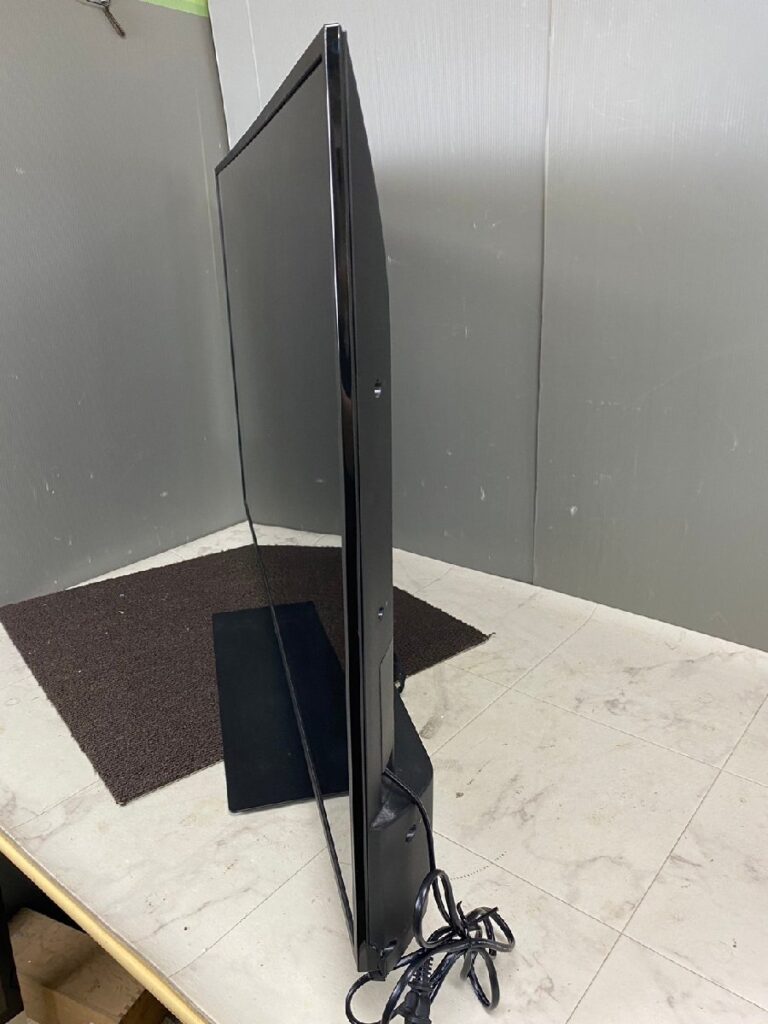 液晶テレビ