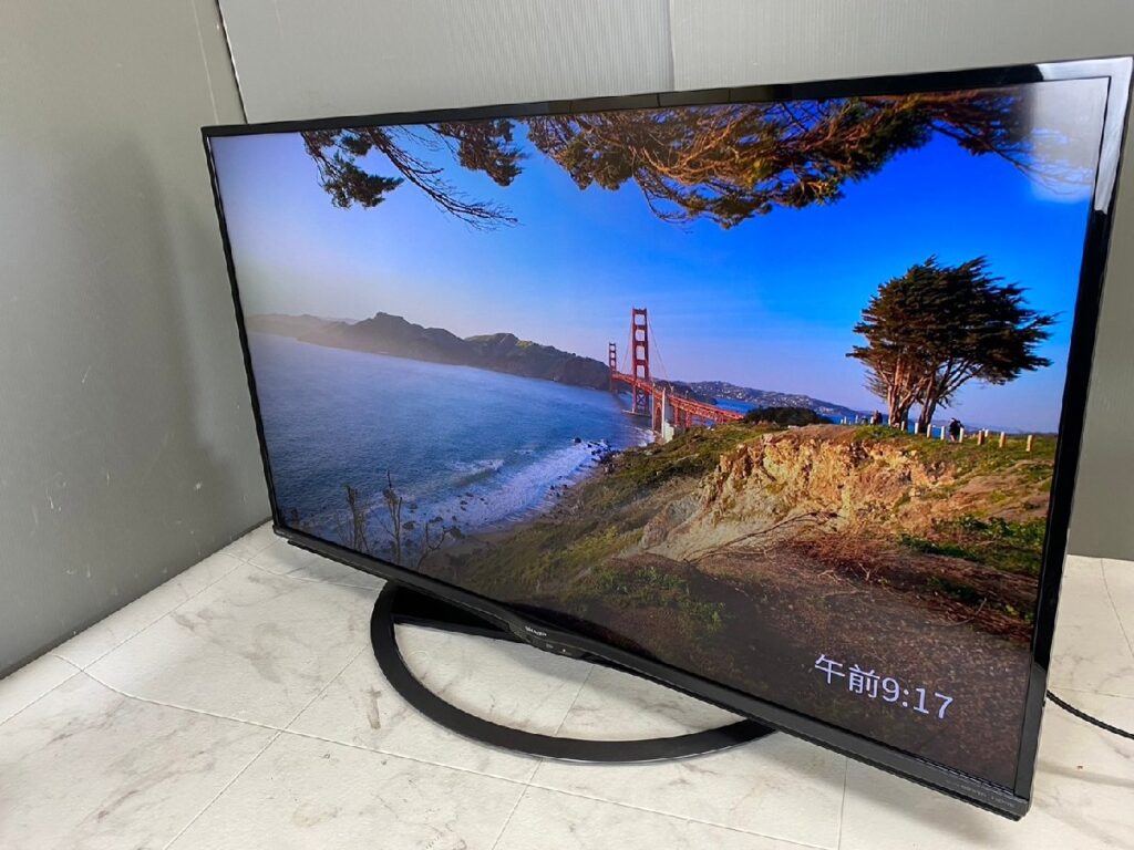 液晶テレビ