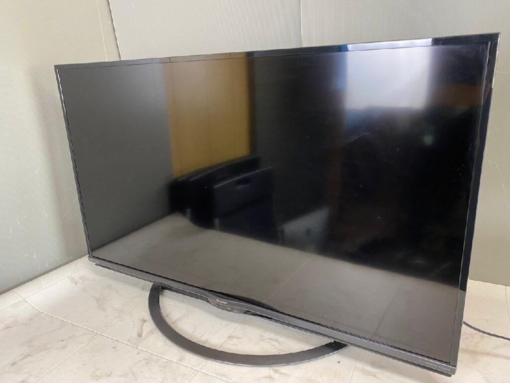 液晶テレビ